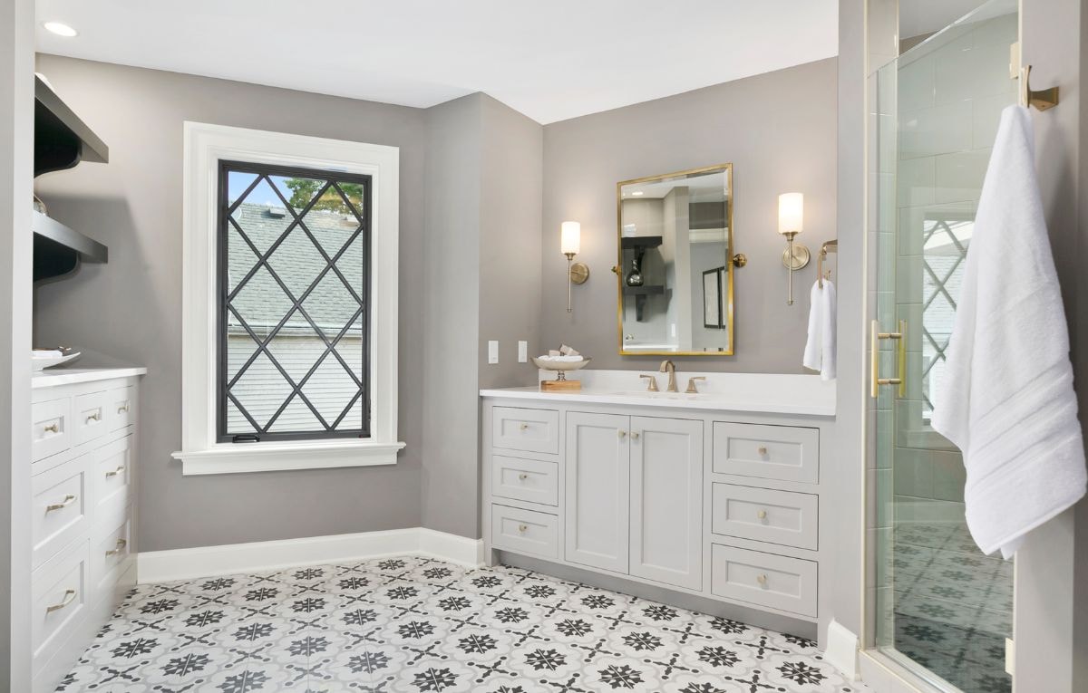 Beautiful tiled bathroom