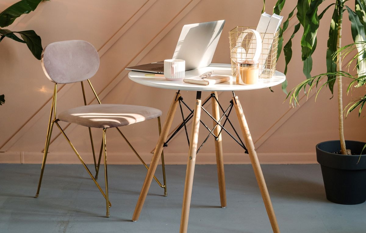 You want an office space that speaks to you, especially when working long hours