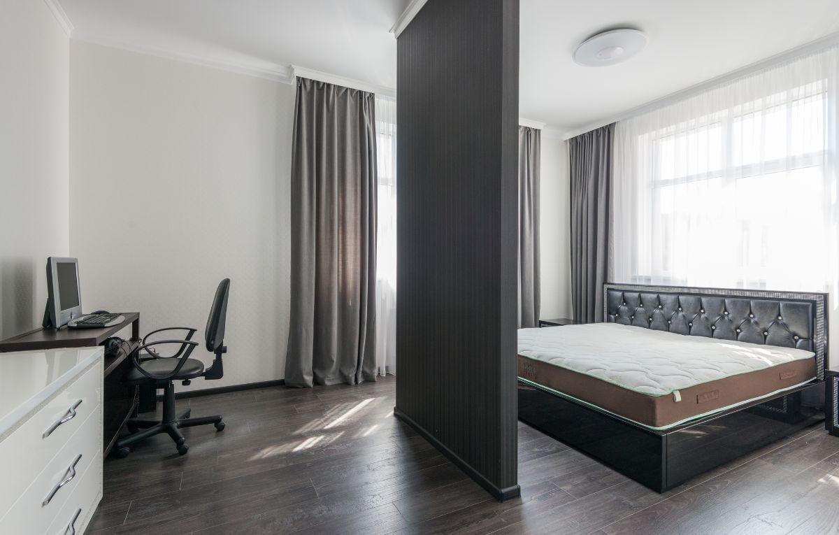 Large format floor tiles